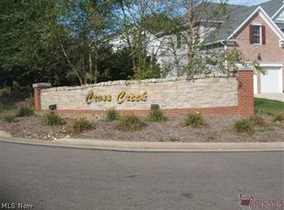 W Chester Dr, Louisville, OH 44641