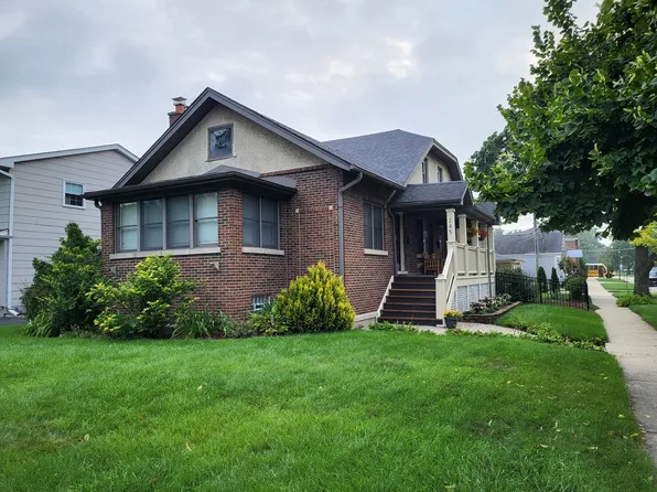 345 N Addison Ave #2, Elmhurst, IL 60126