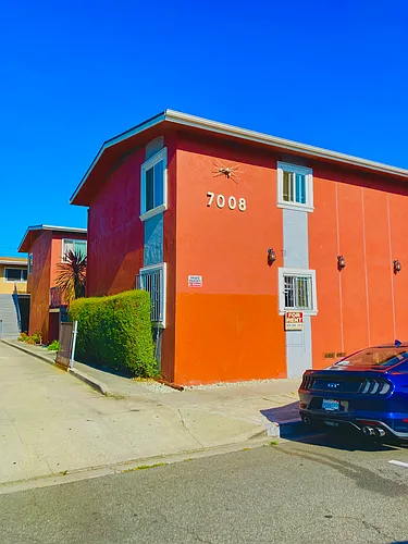 7008 Templeton St #F Photo 1