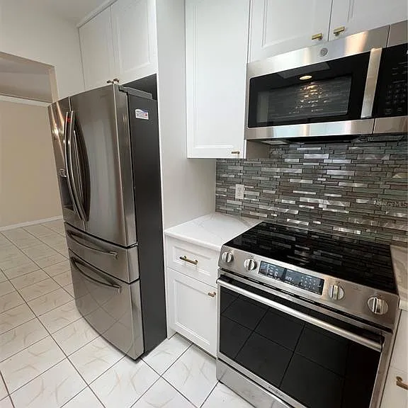 1516 Abel St — Photo 12