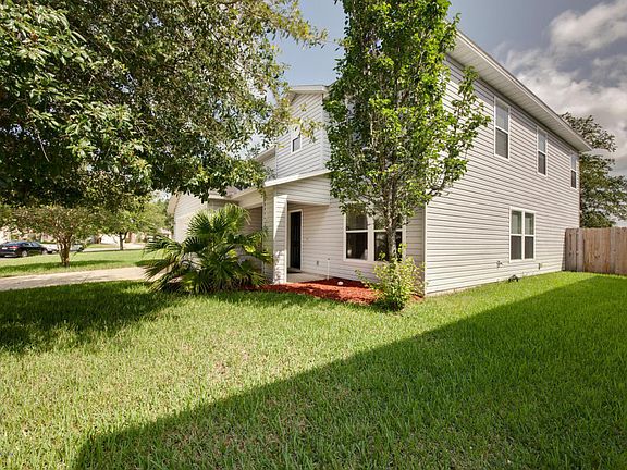 2nd image of 1052 Sunray Ct