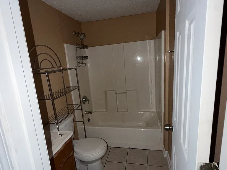 6122 4th Ave — Photo 6