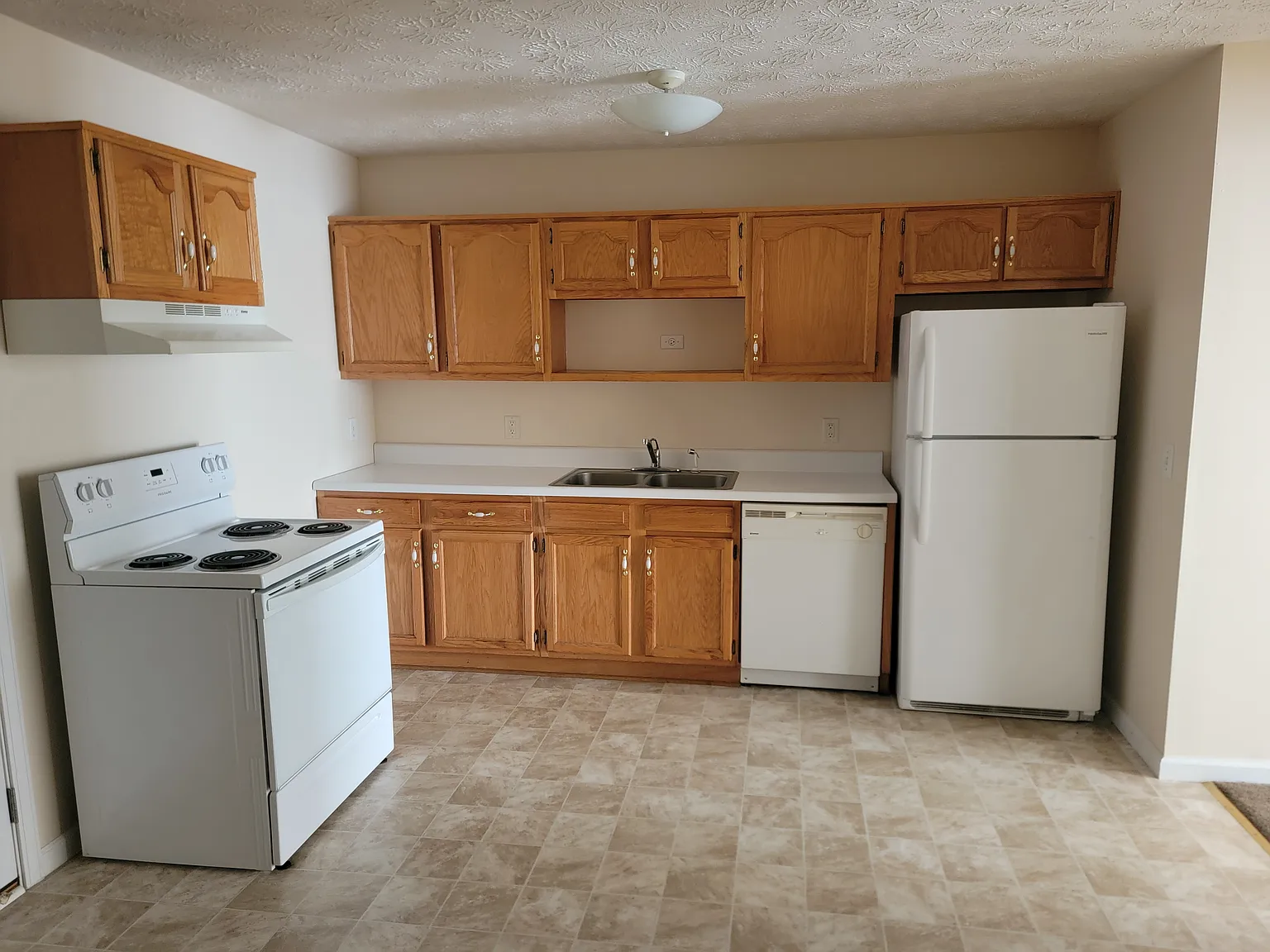 2 bed, 1150 sqft, $1,200 — Photo 3