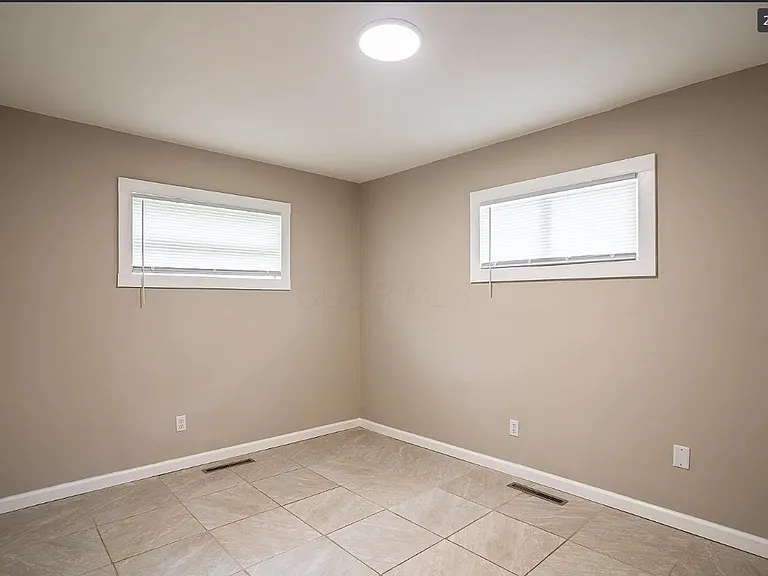 2364 Brentnell Blvd — Photo 12