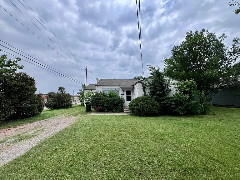 4701 Spiser Ln — Photo 1