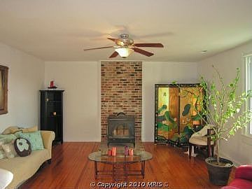2nd image of 31 Orchard Ln