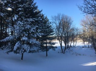 683 Red Pine Ln, Eagan, MN 55123