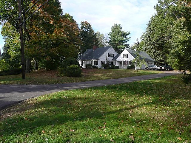 2nd image of 444 Russell Ave