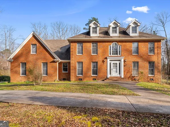 1444 Thrasher Hills Dr NE, Dalton, GA 30721