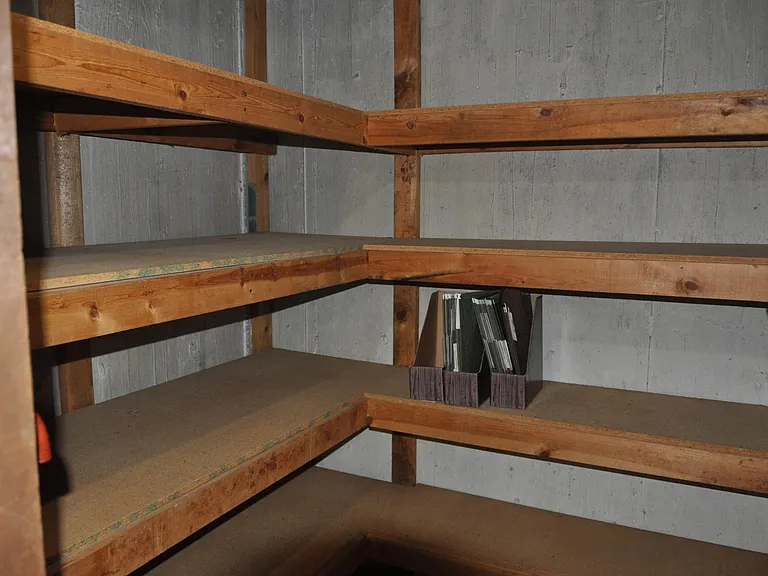 5908 Nagel Ave #2W — Photo 25