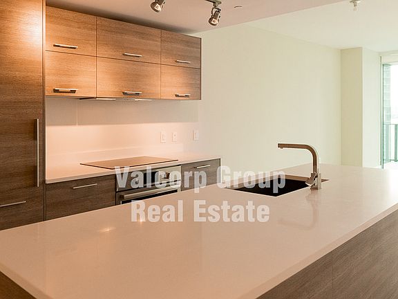 2nd image of 650 NE 32nd St Unit 2504