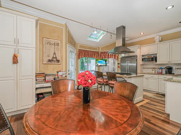 20 Notus Avenue image 13 of 44