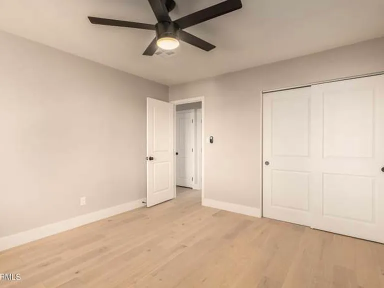9027 N 18th Dr — Photo 10