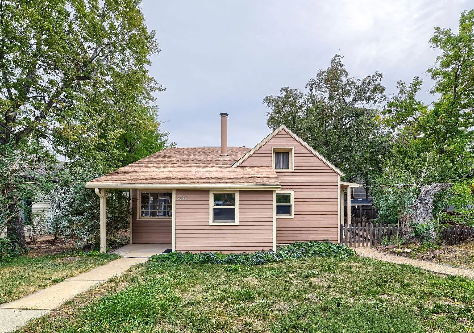 Spacious 3-Bedroom, 2-Bath Lower-Level Home in Central Boulder — Photo 3