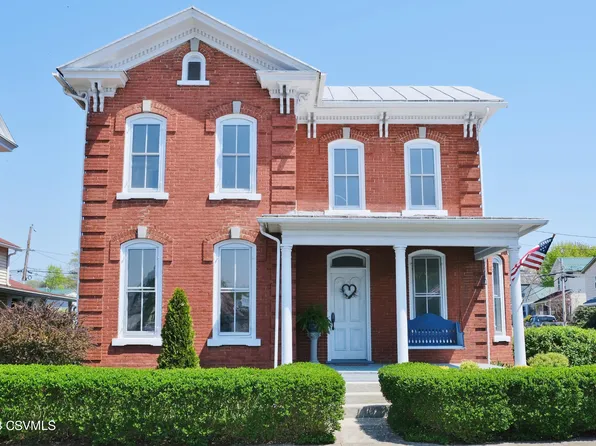 400 Pennsylvania Ave, Watsontown, PA 17777