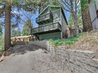 2388 Hunsaker Dr, Running Springs, CA 92382