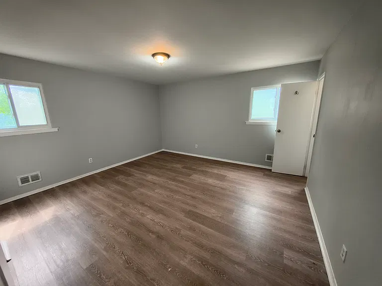 8 Mitchell Ave — Photo 8