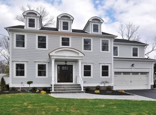 38 Mohawk Trl, Westfield, NJ 07090