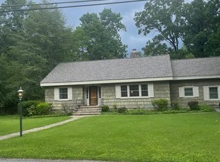 605 Carolina Ave, Signal Mountain, TN 37377
