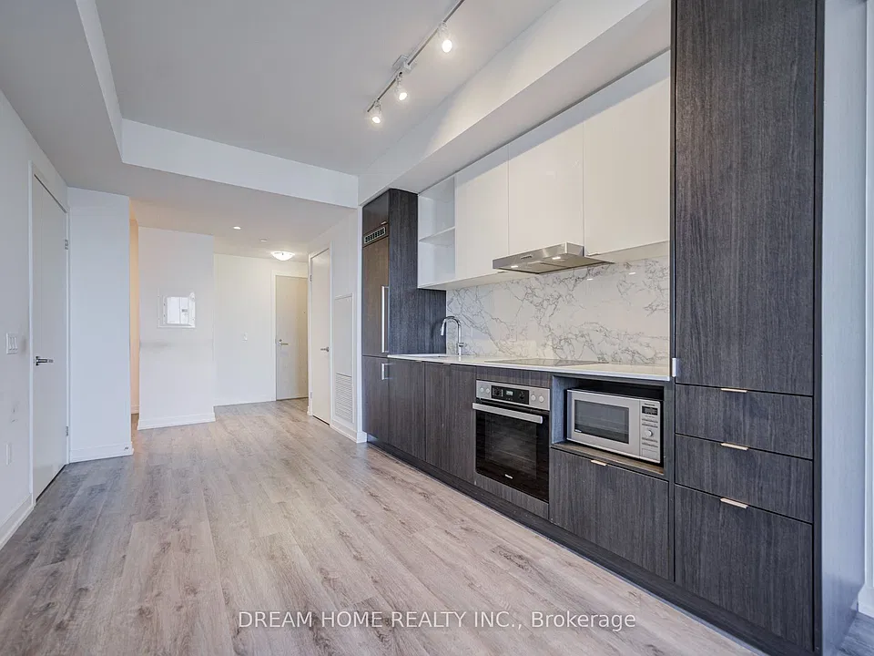 138 Downes St #6701