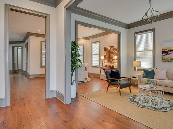 5th image of 3057 Leaning Oak Way