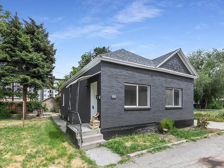 156 N Laxon Ct — Photo 1