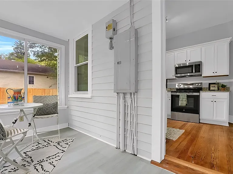 510 Highland Ave — Photo 16