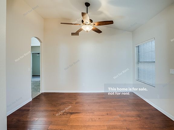 5th image of 748 S Balboa Cir