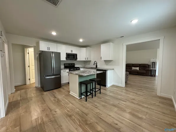 6608 County Road 107, Scottsboro, AL 35768