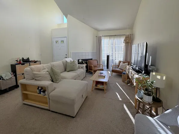 24125 Del Monte Dr Unit 144, Santa Clarita, CA 91355