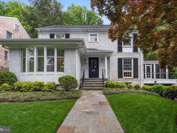 2225 46th St NW, Washington, DC 20007