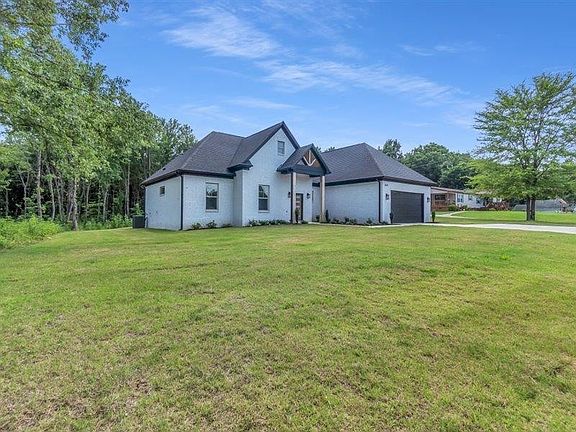 3rd image of 2939 Brighton Clopton Rd