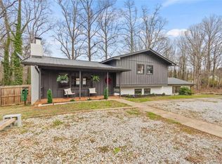 110 Howard Ln, Dahlonega, GA 30533