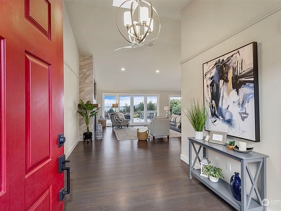 5th image of 710 Pioneer Drive