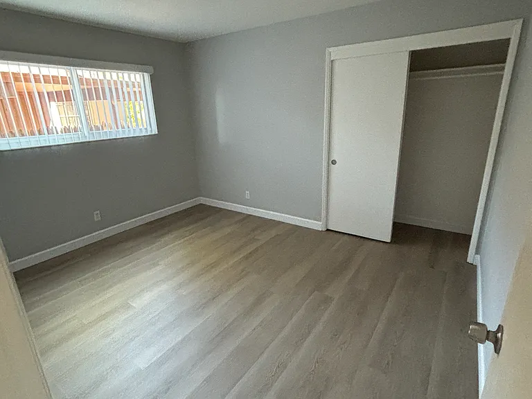 850 Roble Ave #C — Photo 10