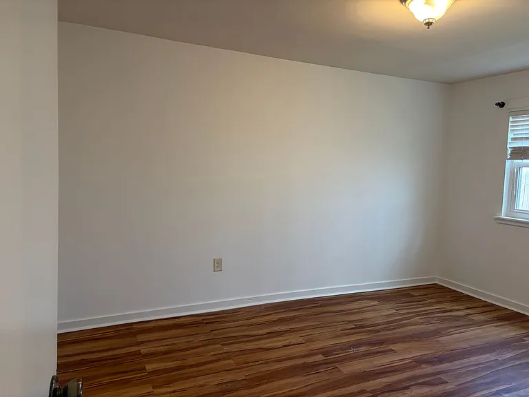 45 Aiken St — Photo 12