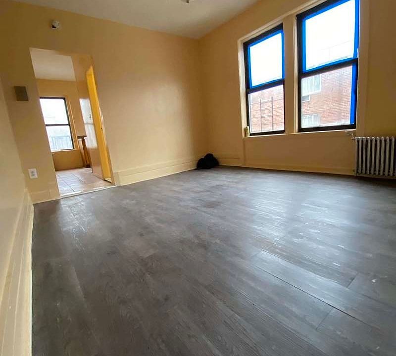 2nd image of 2357 Washington Ave #2D