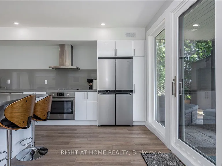 405 Limerick St — Photo 13