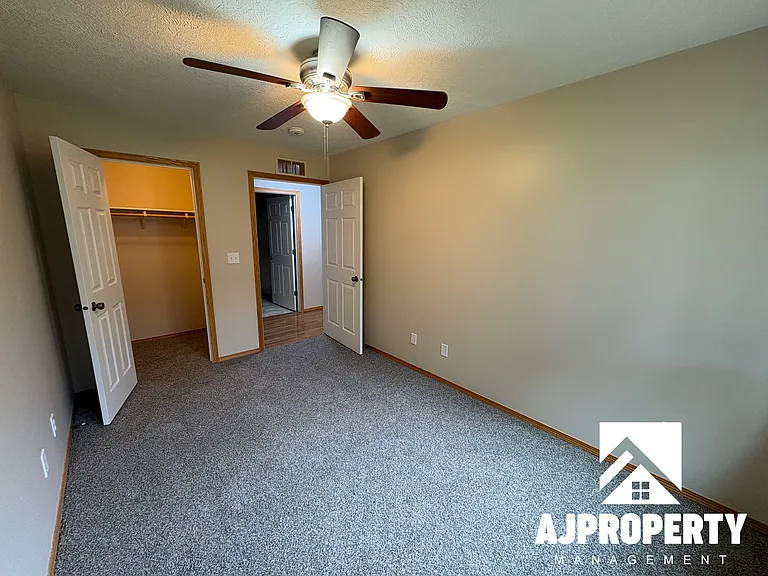 925 S Newcomb Ave #13 — Photo 12