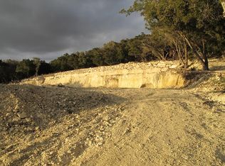 107 Deer Hill Dr W, Center Point, TX 78010