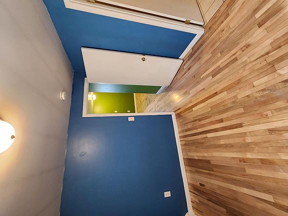 3rd image of 1211 Main St #B