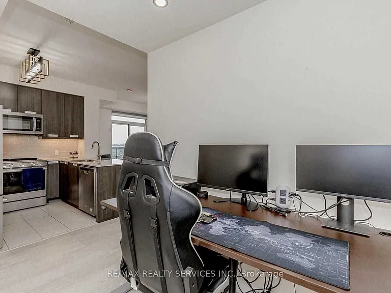35 Watergarden Dr #2517 — Photo 24