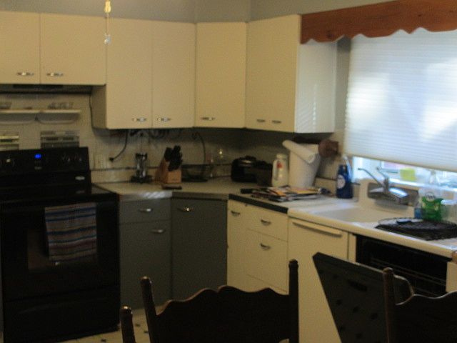 2nd image of 218 3rd Ave E