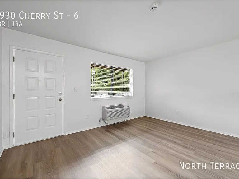 Cherry Street Apartments — Photo 33