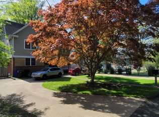 5820 Bradley Blvd, Bethesda, MD 20814