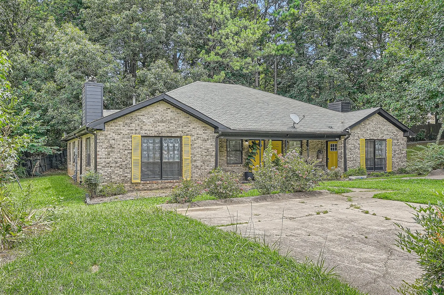 3 bed, 1392 sqft, $3,500 — Photo 3