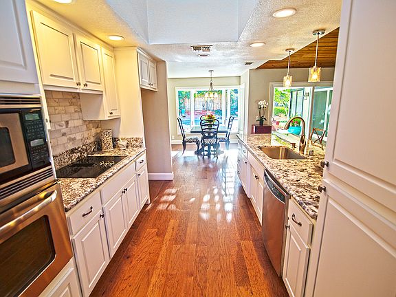 4th image of 1502 Glen Tree Ct