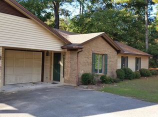 11 Holly Pines Ln, Southern Pines, NC 28374