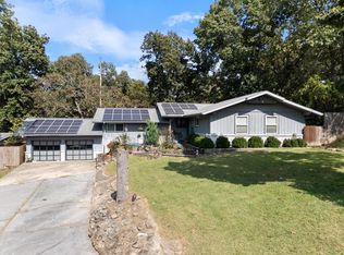 14338 Fox Rd, Rogers, AR 72756