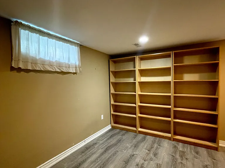 10 Miami Dr — Photo 30